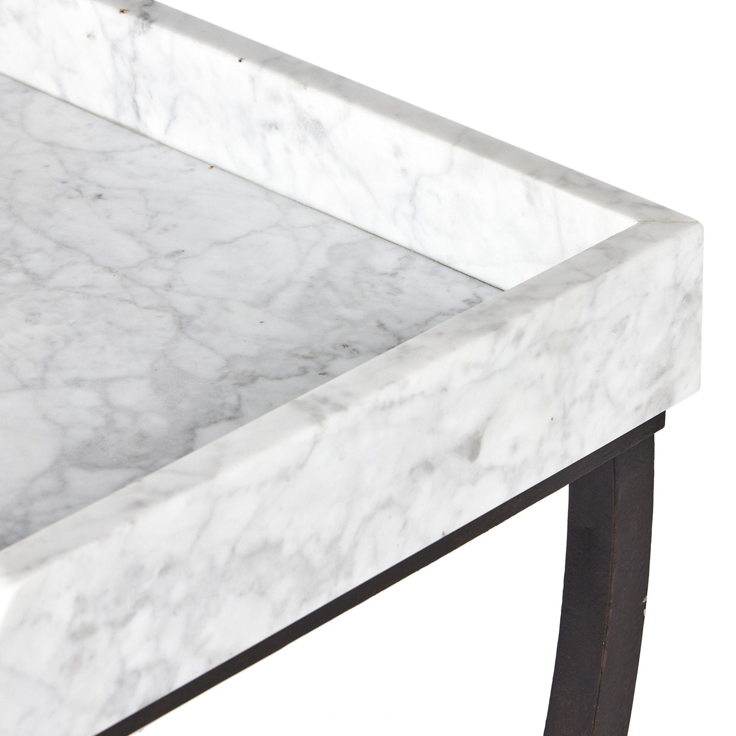 Six beers table: honed white marble-bronze pebble texture-golden metal cap