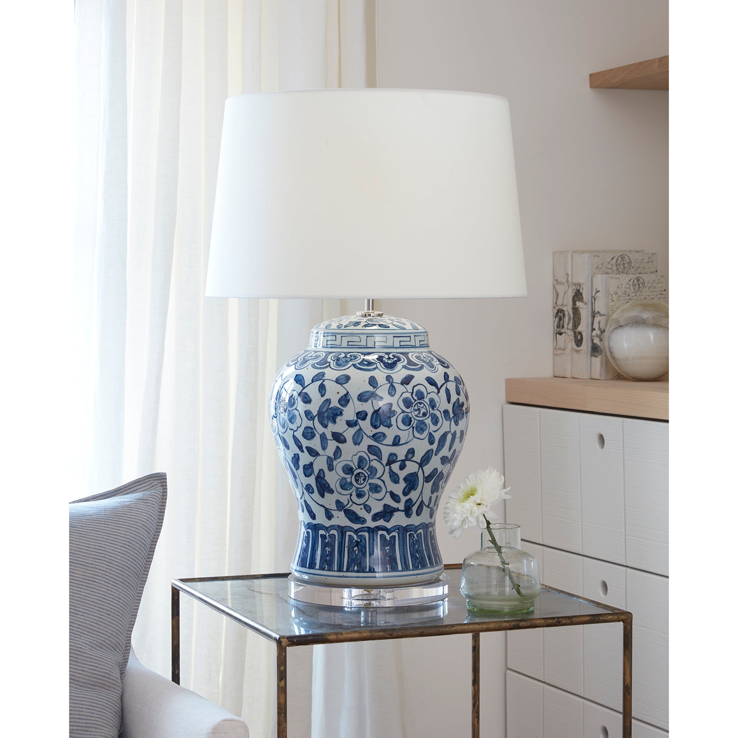 Royal ceramic table lamp