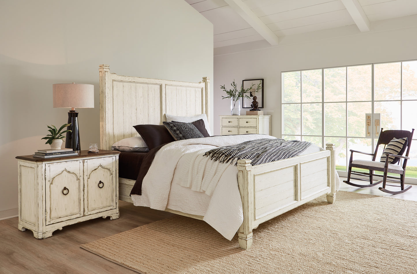 Americana california king panel bed