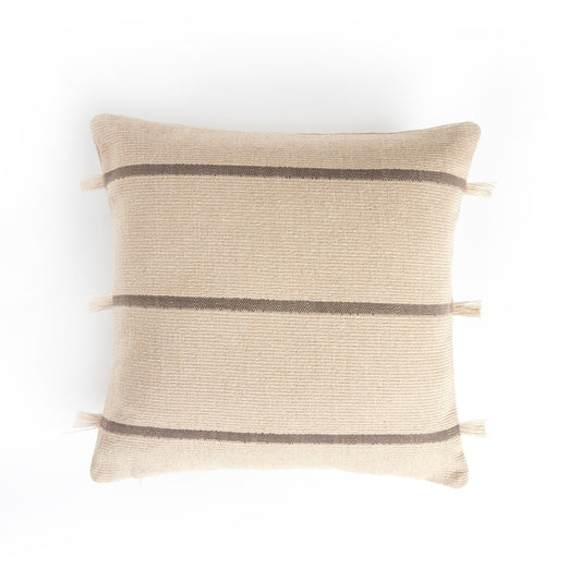 Hendry pillow-aris chestnut-20"x20"