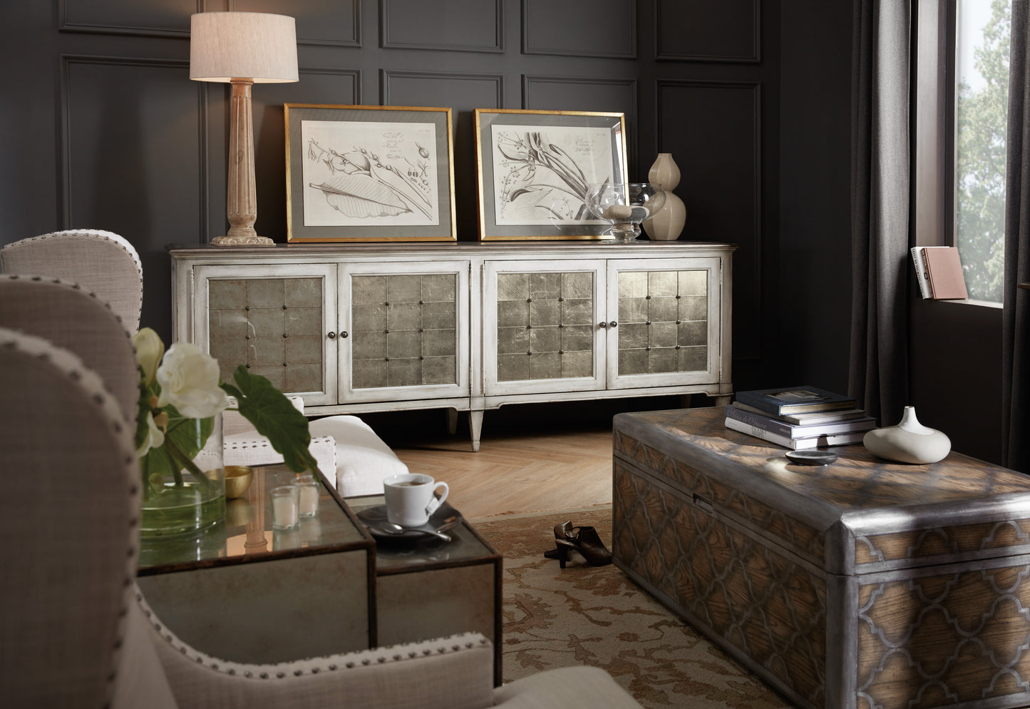 Melange four-door credenza