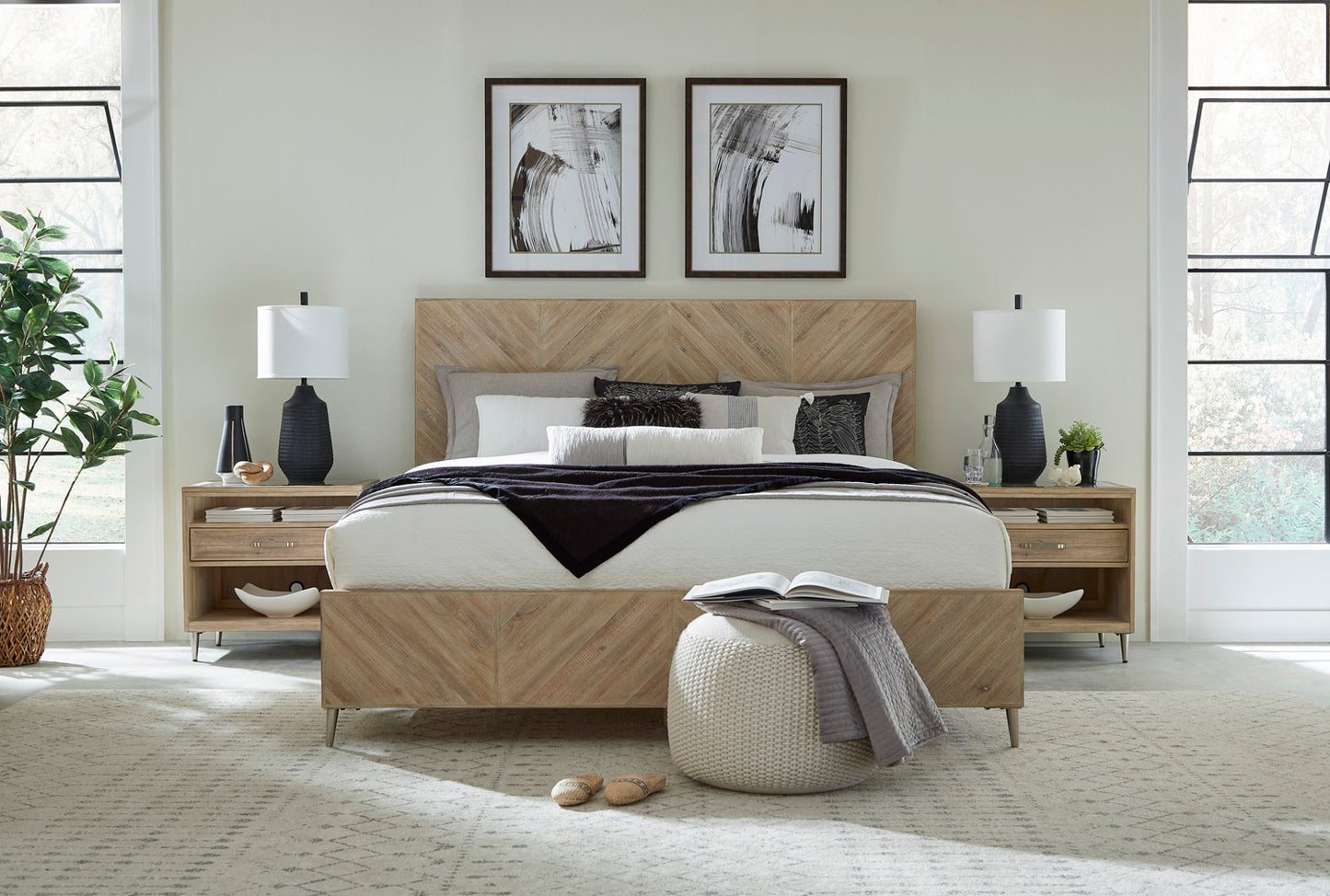 Maddox panel bed