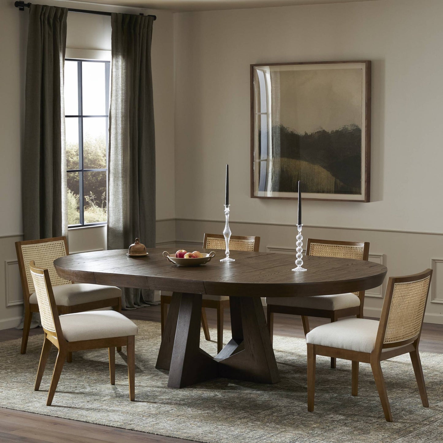 Zelda round extension dining table: fawn oak veneer-fawn oak