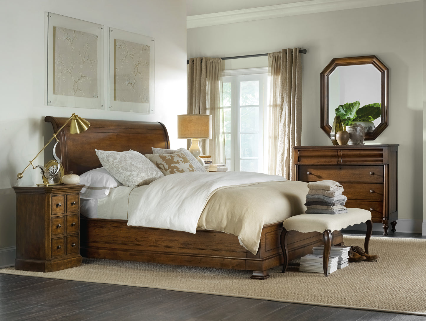 Archivist king sleigh bed w/low footboard