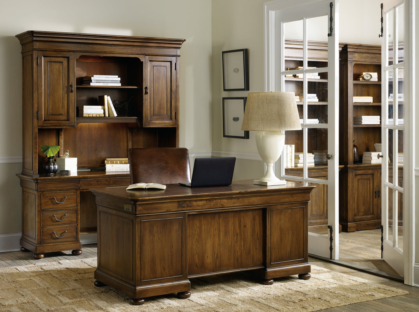 Archivist executive desk