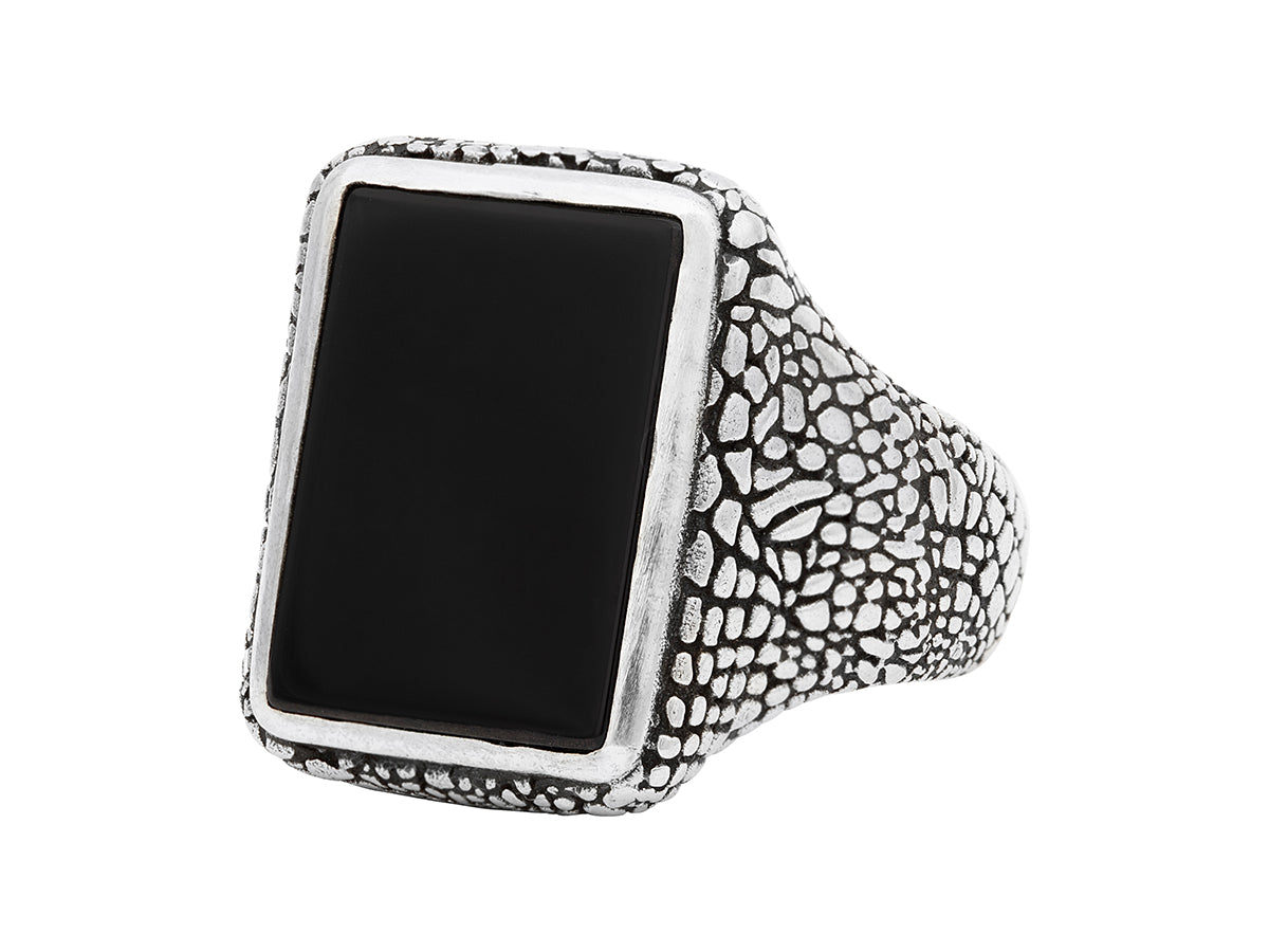 Signet ring in sterling silver, 18x13mm rectangle, from the snakeskin collection, with onyx