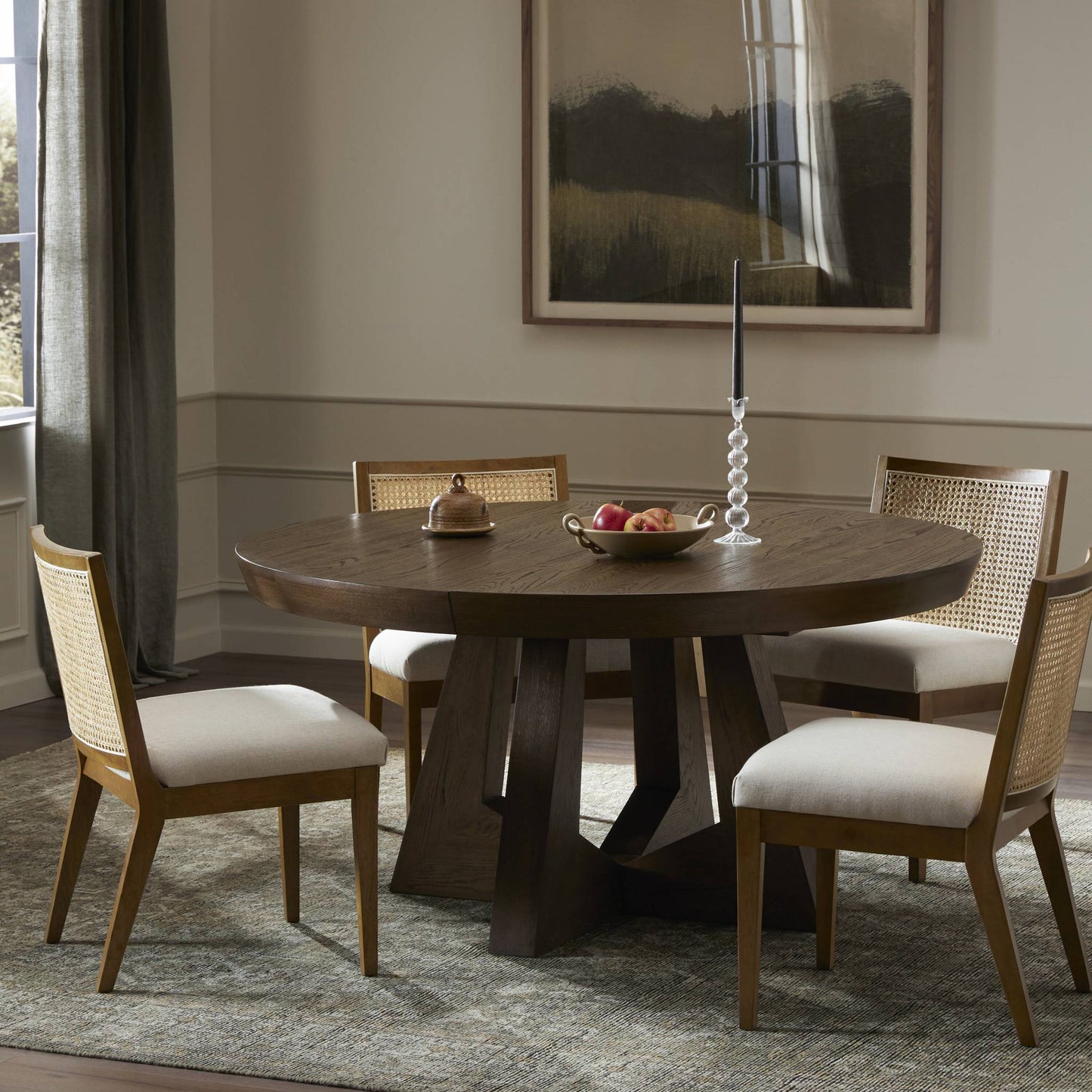 Zelda round extension dining table: fawn oak veneer-fawn oak