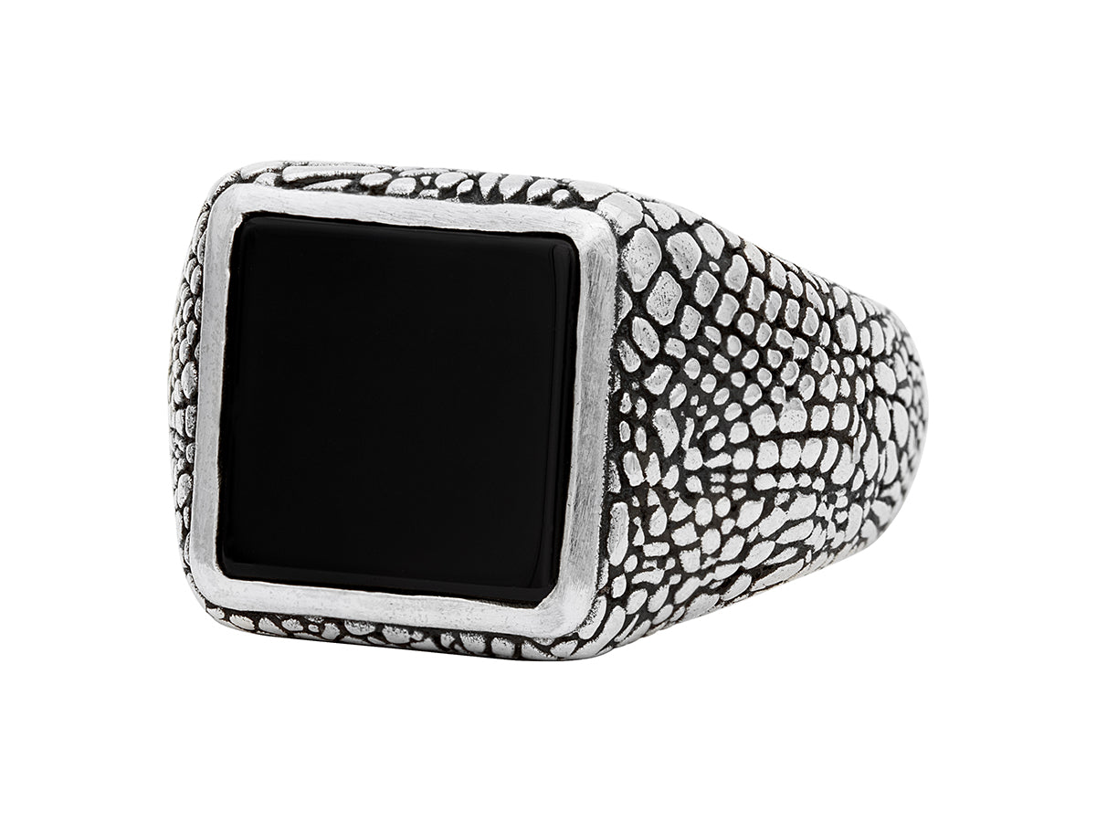 Signet ring in sterling silver, 12mm square, from the snakeskin collection, with onyx