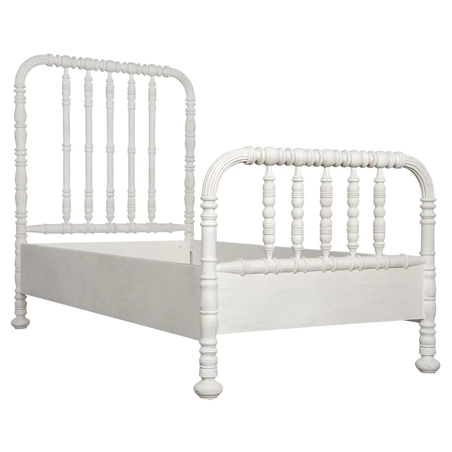 Bachelor bed, queen, white wash